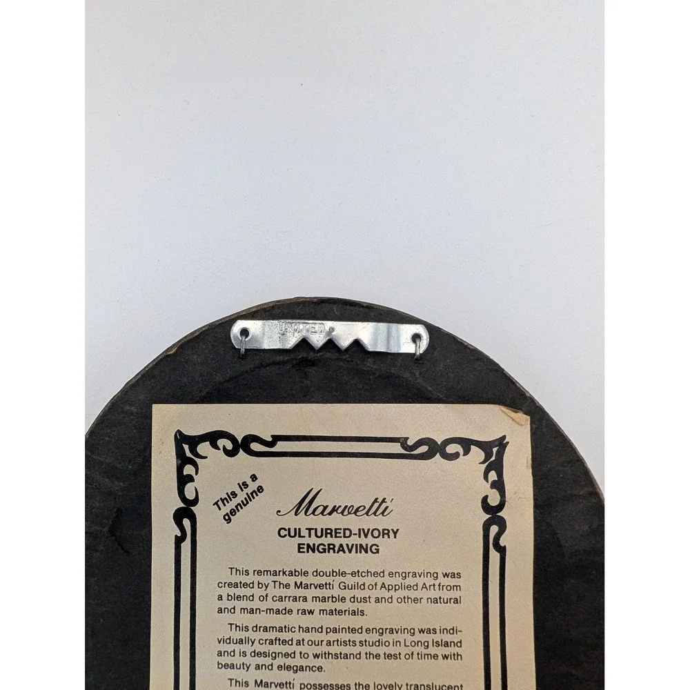 Marvetti Cultured Ivory Hand Painted Engraving Blackberry Botanical Oval Frame